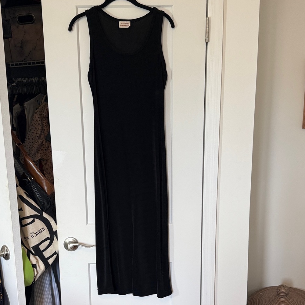 Elegant Black Sleeveless Dress vintage